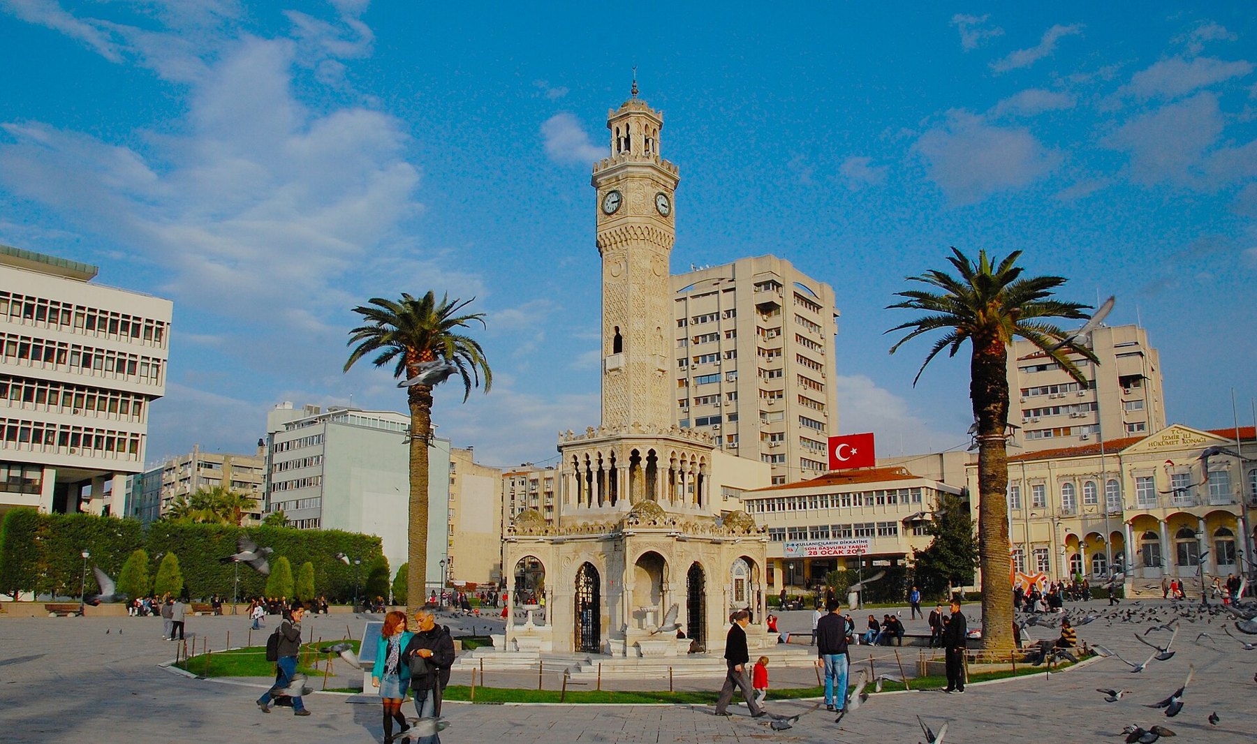 Konak Meydanı · İzmir
